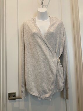 BETABRAND No Sweat(er) Wrap Gray Cardigan L